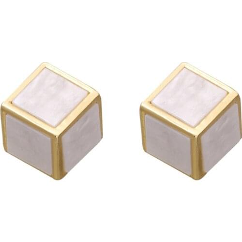 South Koreas New Ins Simple Fashion Three-dimensional Square Design Fashion Womens Earrings Earings Fashion Jewelry