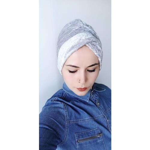 Womens Velvet Bow Bone Gray