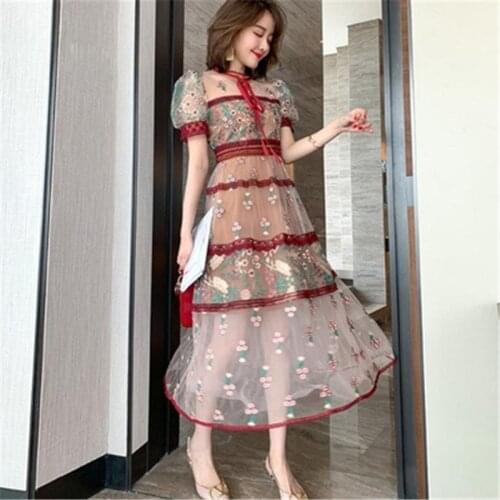 Runway New Flower Embroidery Dress Women Short Sleeve O-Neck Bow Vintage Mesh Dress Female Patchwork Lace Floral Mid Calf Dress