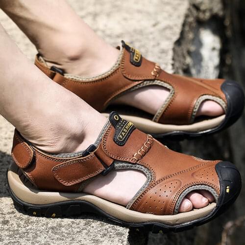 2021 Summer Sandals Men High Quality Convenient Velcro Leather Casual Sandals Man Roman Style Beach Sandals Slippers Size 39-46