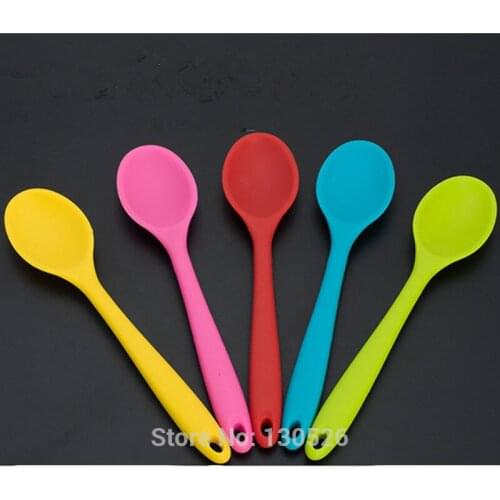 2Pcs High Quality Silicone Kitchen tool spoon Solid color Cooking Spoon Dinner Tableware Cooking Tools Kitchen Accessories