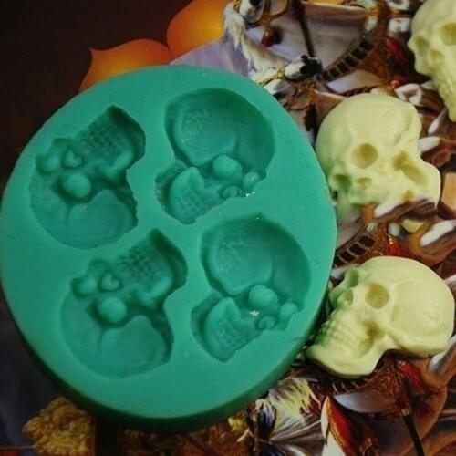 3 with Skull Shape Halloween Silicone Mold Cake Mold Decoration DIY Cake Mold ( Random Color)