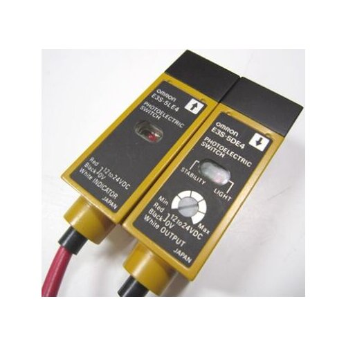 Photoelectric sensor E3S-5E4 = E3S-5LE4 + E3S-5DE4