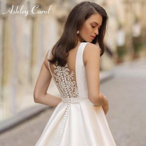 Ashley Carol Satin Wedding Dress 2021 Elegant Scoop Beaded Appliques Button Beach A-Line Princess Bride Gown Vestido De Novia