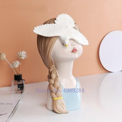 Resin Human Sculpture Abstract Girl Flowers Butterfly Bird Cartoons Handicraft Furnishings Girl Statue Modern Home Decoration