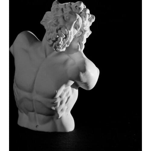 1 Pcs 7 cm World Statue Mini Figure Plaster celebrity Figure Decoration Resin Bust Sketch practice Model / resin sculpture/Craft