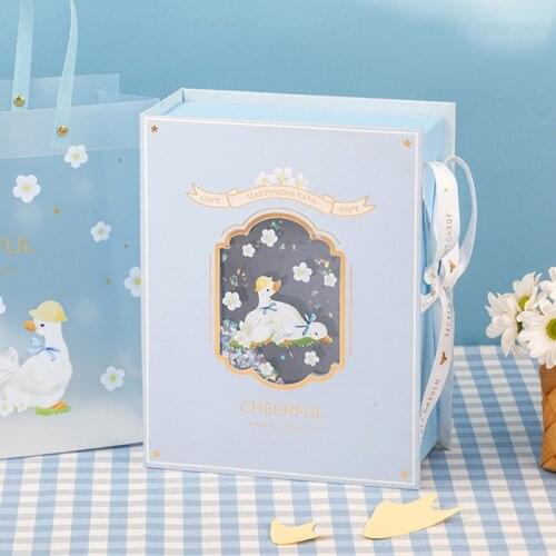AVEBIEN Creative Small Fresh Childrens Blue Cute Duck Gift Box Transparent Window Baby Shower Gift Packaging Box boite cadeaux