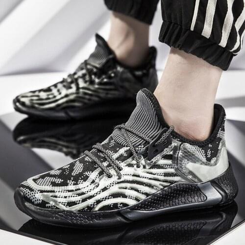 New summer fashion mens shoes Lightweight walking shoes fluorescent shoes breathable non-slip low-top zapatillas shoes