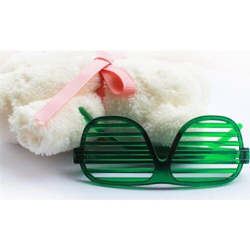 Lovely Shutters Cat Sunglasses Personality Funny Kitten Blindfold Pet Photos Props Dress Up Cats Eye Wear Glasses Pet Products