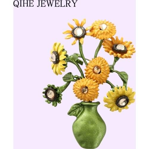 Crystal Rhinestone Sunflowers Brooches for Women Fashion Plant Enamel Pin Bag Metal Badge Pins Jewelry Gifts 2021 Wholesale