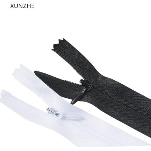 XUNZHE 50PCS 25cm Black and white Zippers Shut up End Zipper Nylon Zipper for Sewing Garments Coat Down Jacket Bags Sewing