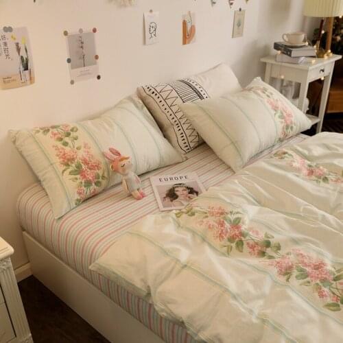 Ins Nordic Bedding Set, Cotton Simple Pastoral Small Floral Duvet Cover, Four-piece Set on Bed, Cotton Printed Bedding Set