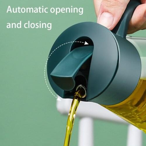 Gravity Automatic Opening and Closing Kitchen Articles with Capped Glass Condiments Oil Vinegar Cans Bottles with Handle 600ml