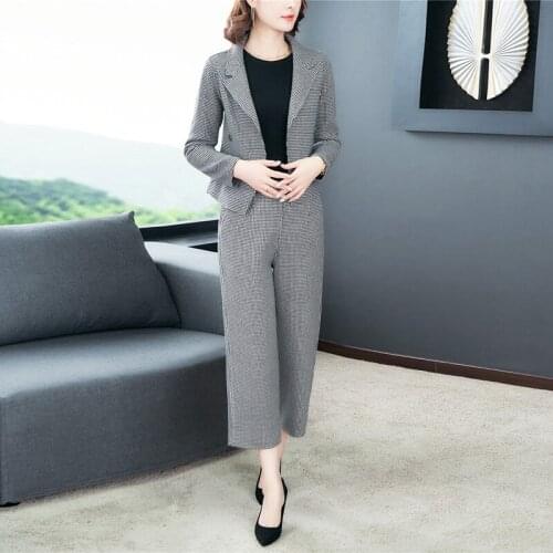 Cotton Linen Womens Autumn Winter Two-piece Suit Fashion Plaid Wide-Leg Pants Mother Age Reduction High-end Big Mame Set A846