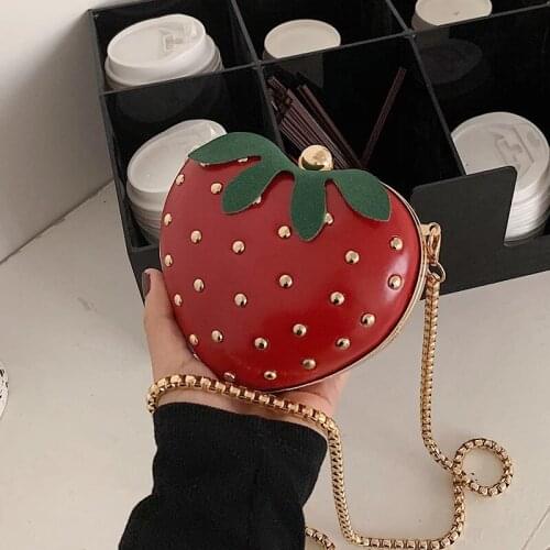 Cute Strawberry Heart Shape Women Clutch Bag Fashion Ladies Chain Purses and Handbags Female Rivet Mini Party Crossbody Bag