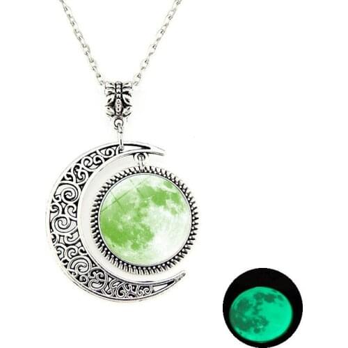 Simple Glass Dome Alloy Glow In The Dark Necklace Luminous Star Half Moon Necklace Women Girl Fashion Jewelry Gift Accesories