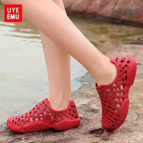 UYEEMU Breathable Hole Shoes For Men And Women In Summer Non-Slip Birds Nest Sandals Speed Interference Water Shoes Size 36-45