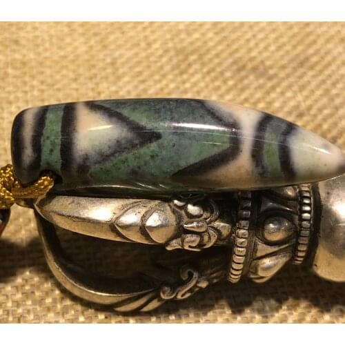 Treasure Unique Energy Tibetan Agate Oily Tiger-tooth vein Wolf tooth shape dZi Bead Pendant Amulet Timestown UPD22