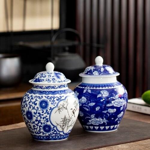 Creative ceramic general blue and white porcelain universal jar sealed jar with lid candy large sealed storage tank tea tank