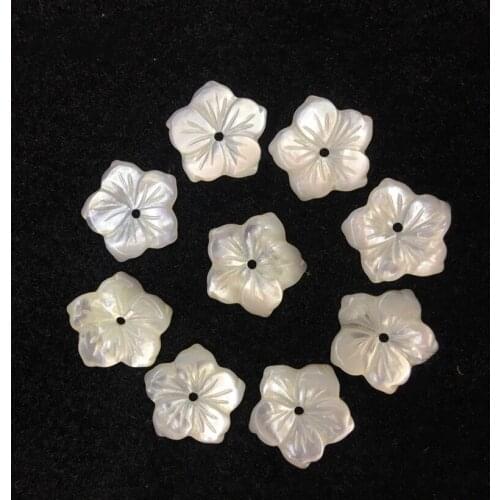 30pcs Nice mother of pearl white shell wholesale five leaf flower seas shell flower