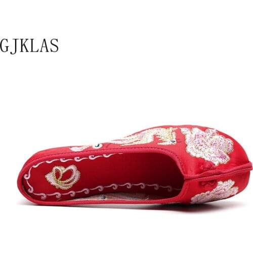 Embroider Wedges Shoes Woman Mules Closed Toe Slippers Half Cover Shoes for Women Ladies Slippers Size 41 Ethnic Style Fashion