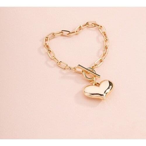 1Pcs The Latest Contracted Design Small Temperament Lovely Heart-shaped Peach Heart Joker Adorn Article