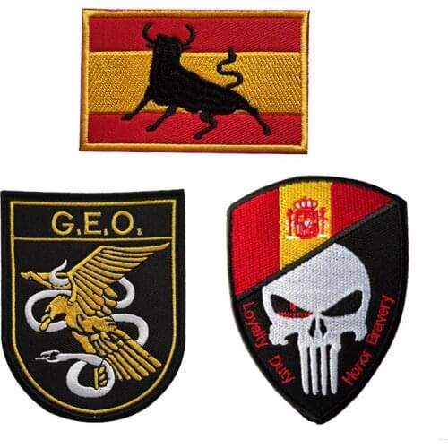 Spanish Embroidered Flag Velcro Patches GEO Eagle and Snake Bull Badge Army Tactical Military Bullfight Backpack Cloth Sticker