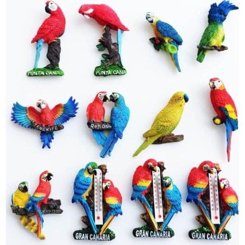 QIQIPP Creative magnet refrigerator paste Spanish Dominican macaw hand-painted three-dimensional decorative crafts