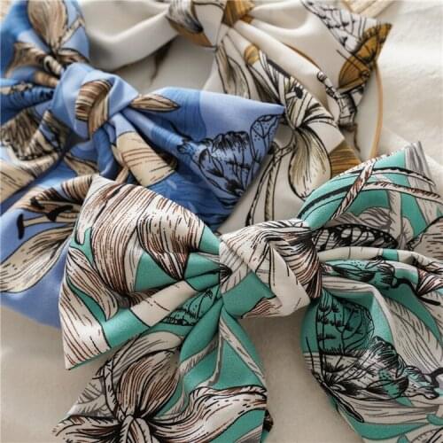 2019 Fashion Imitiation Pearl Hair Clip Barrettes for Women Girls Handmade Pearl Flowers Hairpins Hair Accessories