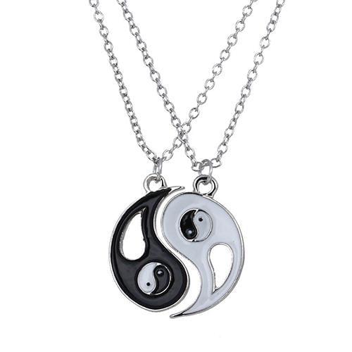 2Pcs/Set BestFriends Necklace Women TaiChi Yin Yang Hollow Pendant Split Matching Necklaces Pendants Jewelry Collier Friendship