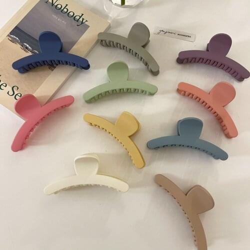 1PC Korean Solid Large Hair Claws Elegant Plastic Hairpins Barrette Crab Hair Clips Headwear for Women Girls Hair Accessories