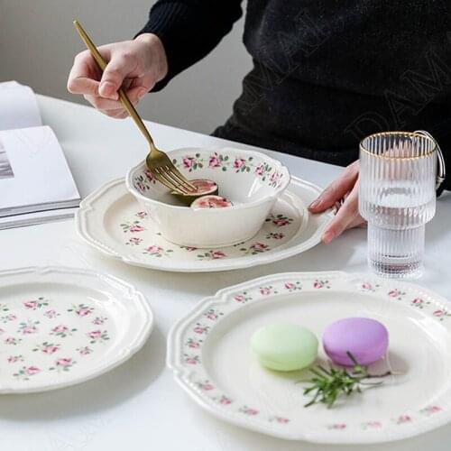 Rose Decorative Ceramic Plates and Bowl French Retro Cake Dessert Plate Relief Craft Flower Dishes Hotel Restaurant Serving Tray