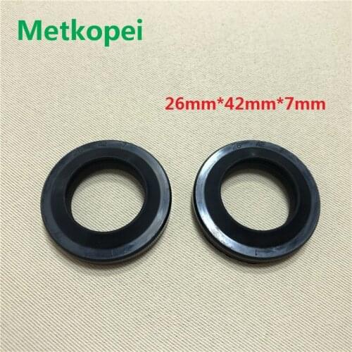 Motorcycle scooter ATV high quality 26*42*7 mm 26x42x7mm water seal with spring for Honda 70cc 90cc 100cc 125cc 150cc 200cc