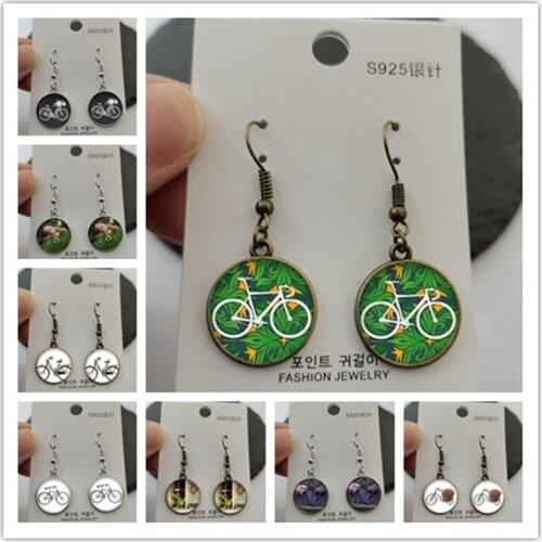 Vintage bicycle and flower basket picture glass cabochon dome DIY bicycle earrings, suitable for girls who love cycling