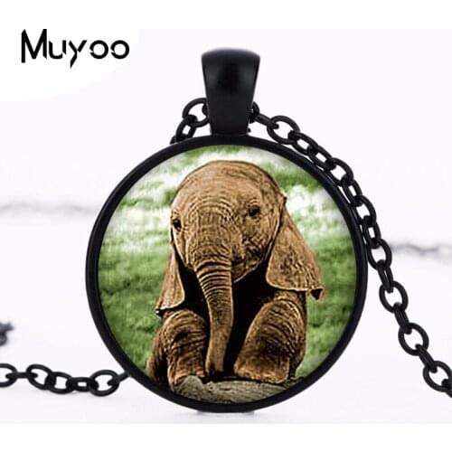 2017 new hot Hot sale Baby elephant Pendant vintage elephant Necklace Art picture animal jewelry gift for best friends HZ1