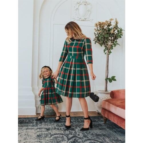 Family Christmas Matching Dress High Waisted Green Plaid O-Neck Three Quarter Elbow Sleeve Women Parent-Child Outfit Gown