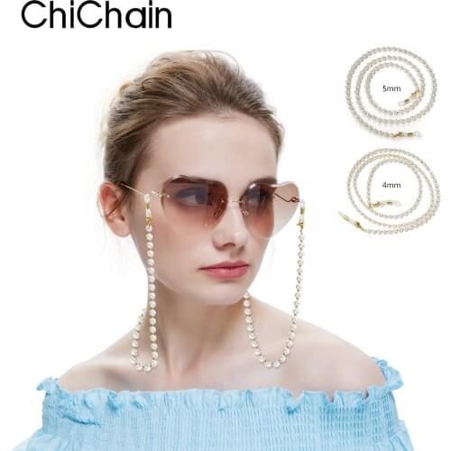Chichain Fashion Elegant White Pearl Beaded Eyeglasses Chain for Women Ladies, Chic Handmade Pearl Lanyard Pearl Necklace Cord