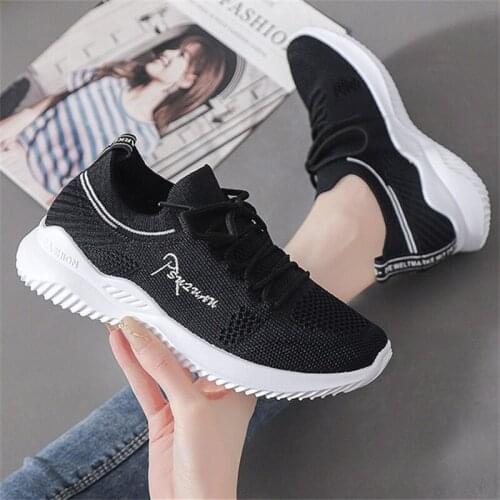 Lightweight flying woven soft-soled female student shoes sports shoes womens breathable casual shoes 2021 spring and summer