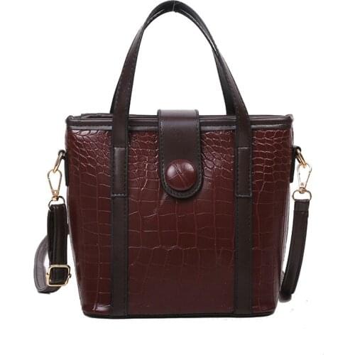 Large capacity bag womens bag new fashion Korean style hand held messenger bag autumn winter retro single shoulder Bucket Bag