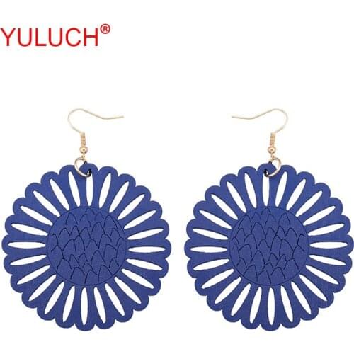 YULUCH Ethnic retro pop jewelry natural wooden sunflower drop hollow tree pendant for sweet African woman party gift