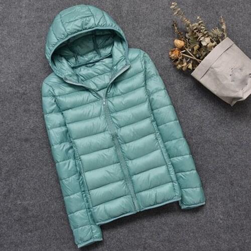 2021 Autumn Winter Jackets Women White Duck Down Jacket Female Thin Hooded Parkas Ultra Light Portable Down Coats