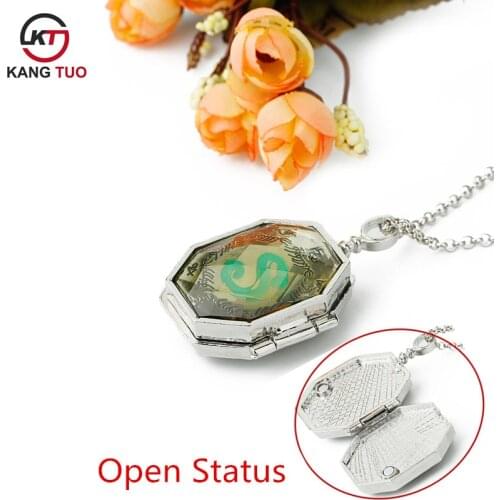 Popular Slytherin College Treasures Horcrux Locket Necklace Glass Alloy Pendant Necklaces Choker Decoration Charm Movie Jewelry