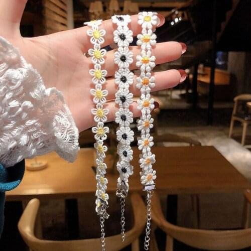 Cute Small Daisy Choker Womens Lace Necklace Soft Sweet White Flower Neck Jewelry for Female Wedding Necklace Party Gift