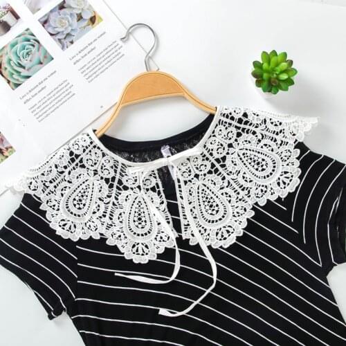 Sitonjwly Vintage Hollow Floral Lace Fake Collar for Women Ladies Detachable Lapel Half Shirt Blouse Tops False Collars Decor