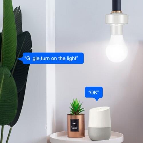 Smart E27 LED Lamp Base Holder 100V-240V RM 2.4G Bluetooth-compatible Light Control Switch Bulb Socket Adapter Remote Control