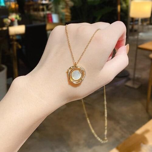 Simple Titanium Steel Necklace Womens Retro Rose Gold Heart Pendant Ins Fashion Network Explosion Clavicle Chain F