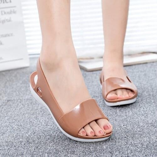 Women Clogs Jelly Sandals Home Non-Slip Summer Hole Shoes Female Flat slippers Plastic Female Girls Waterproof EVA Garden Shoes