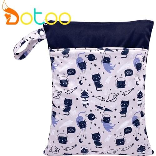 Dotoo Black Cat Reusable Water Resistant Printed PUL Wet Dry Diaper Bag Double Pocket Cloth Handle Wet bags For baby