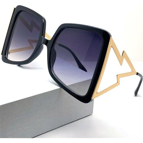 2020 Fashion Oversized Women Sunglasses Brand Designer Metal Square Big Frame Black Sun Glasses UV400 Personalized Goggles