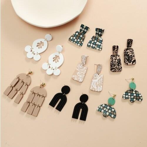 AOMU 2021 Fashion Vintage Colorful Acrylic Lattice Printing Geometric Irrgular Hollow Drop Earrings for Women Jewelry Gifts